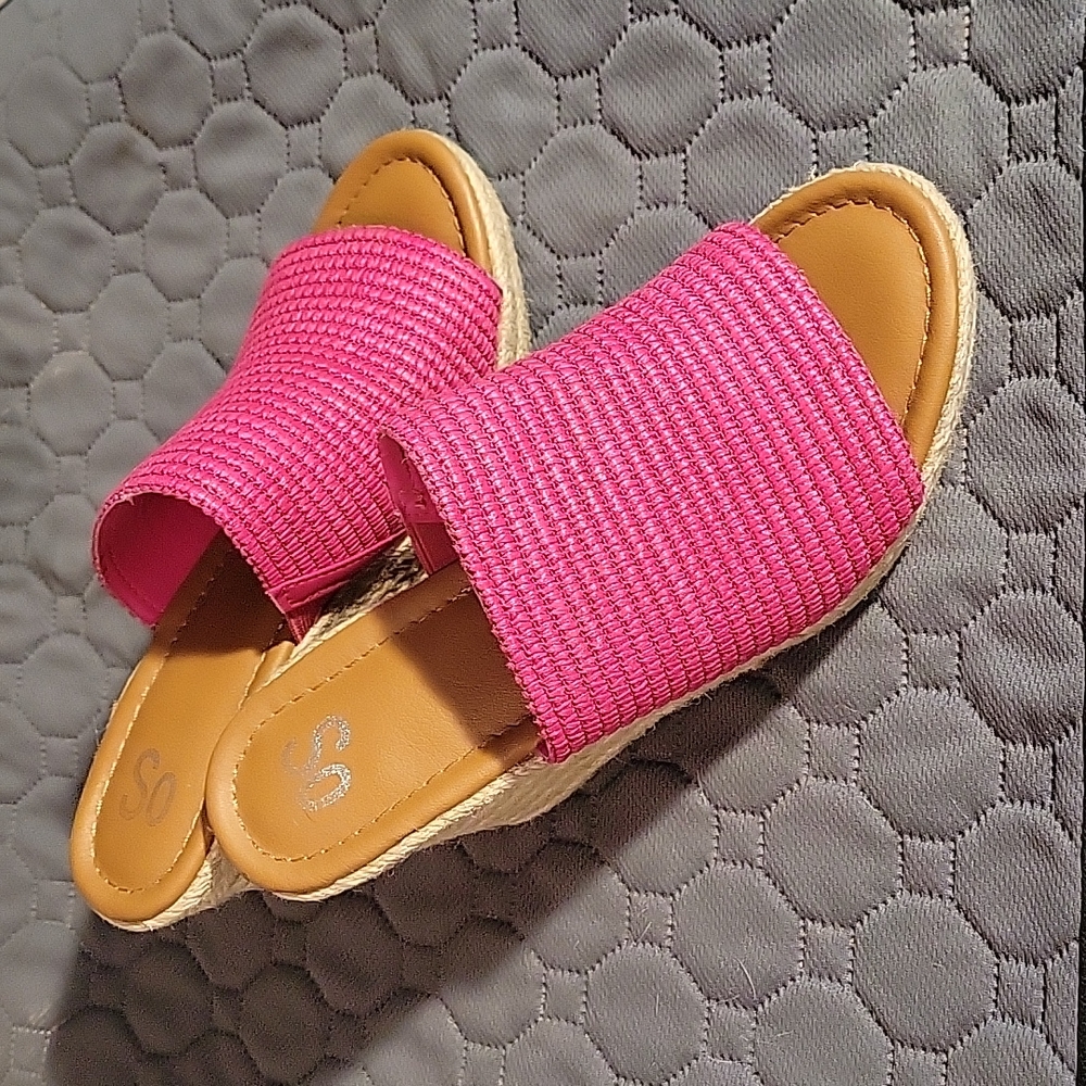 So pink canvas weave wedges